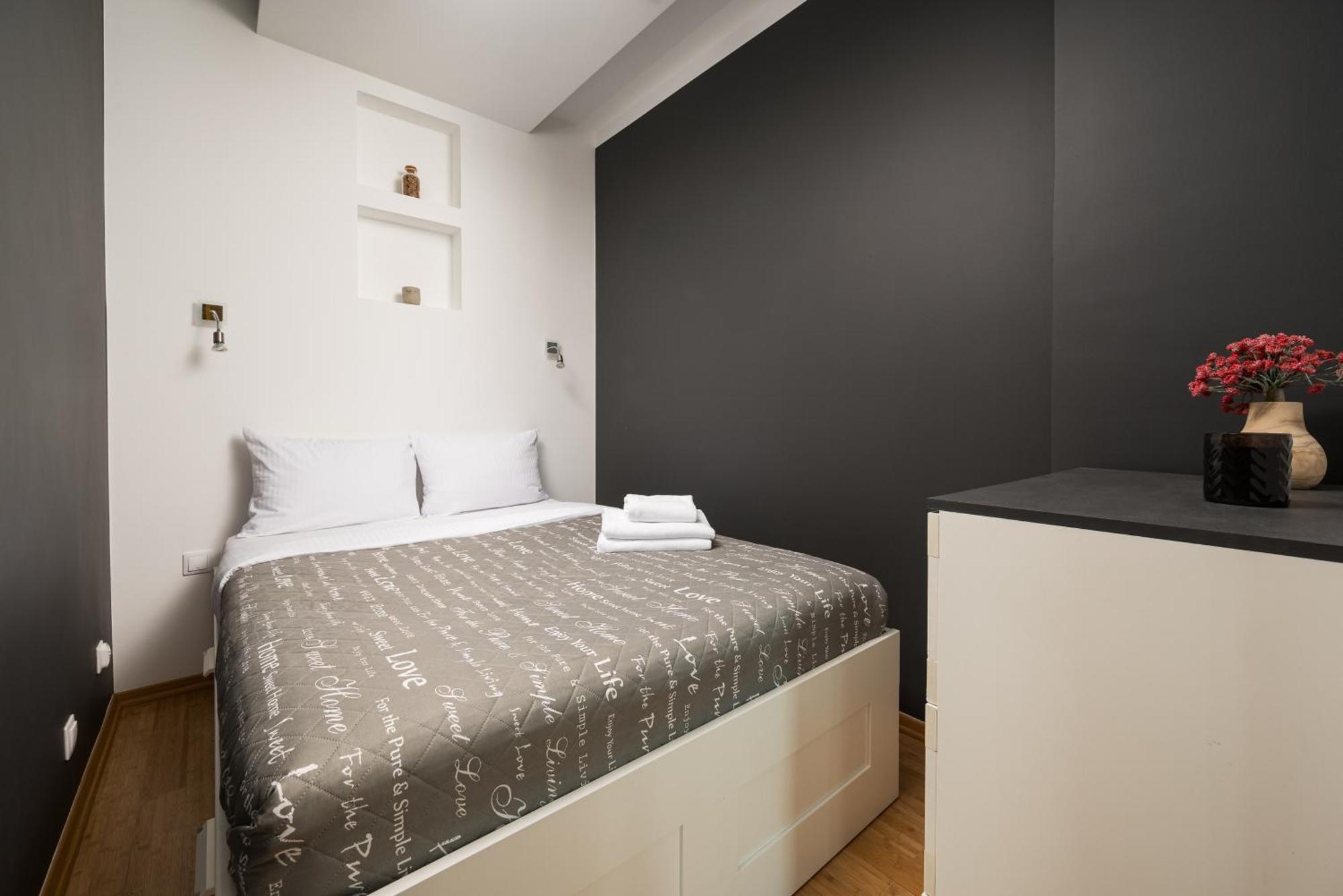 Ochota Deluxe Apartment وارسو المظهر الخارجي الصورة