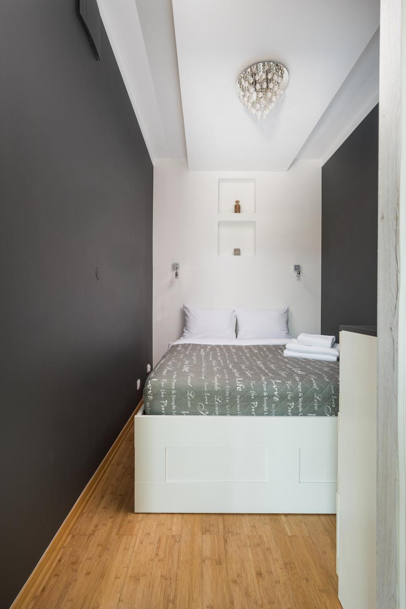 Ochota Deluxe Apartment وارسو المظهر الخارجي الصورة